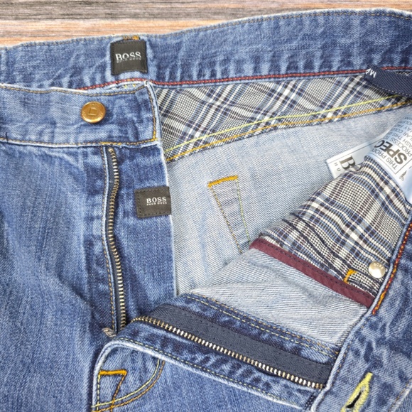 HUGO BOSS- Mens 36 X 34 Maine Jeans Regular Fit Special Finishing Whiskering - Picture 5 of 10